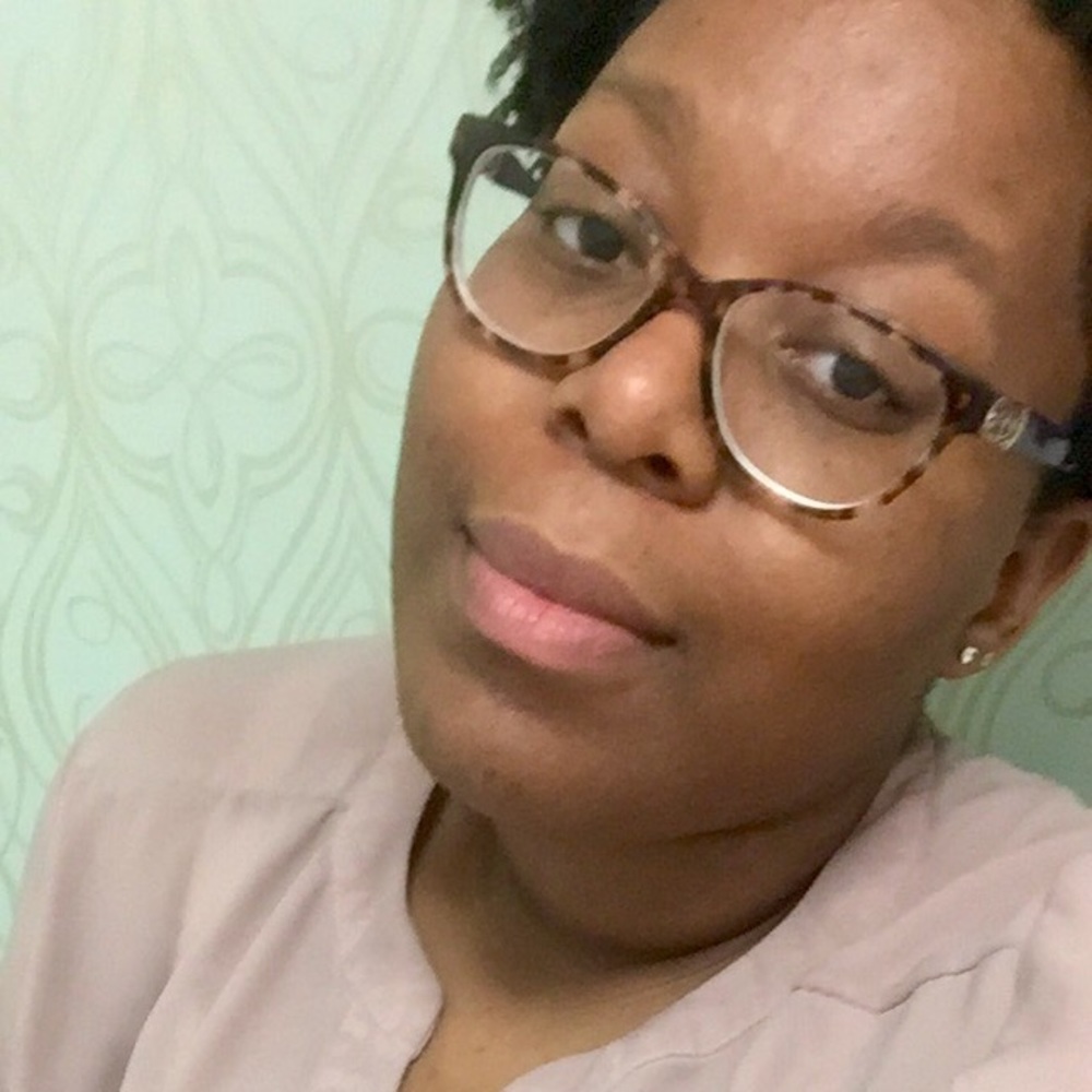 Meet your Posher, Maya